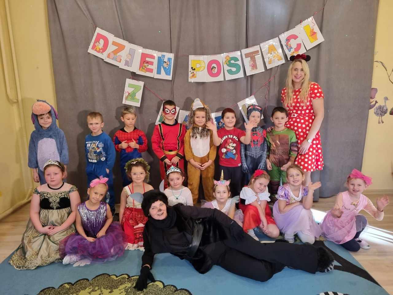 DZIEŃ POSTACI Z BAJEK W NASZYM PRZEDSZKOLU!