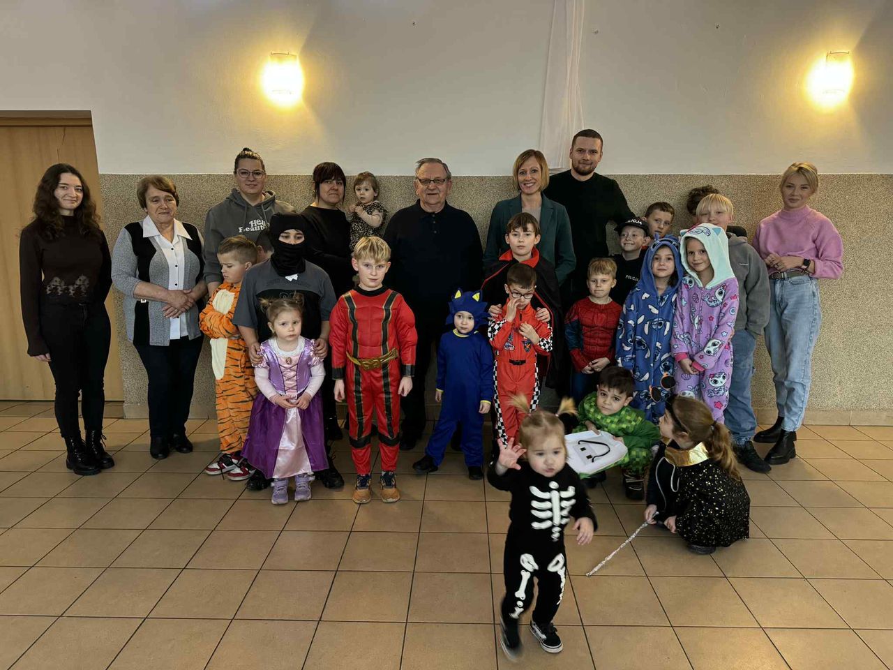 BAL KARNAWAŁOWY W SOŁECTWIE SOBCZYCE