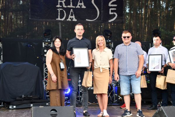 dsc-2101D0EDEB0A-7D4C-37E1-2016-8230BECA3410.jpg