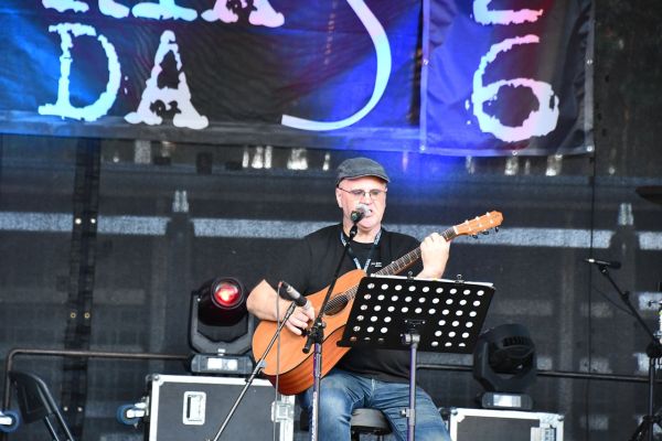 dsc-152135BE918A-B3B0-90AC-B124-5C277E765C83.jpg