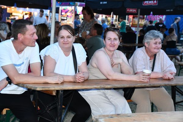 dsc-24275799F5D8-DED7-5EB1-1EBF-825A4449403D.jpg