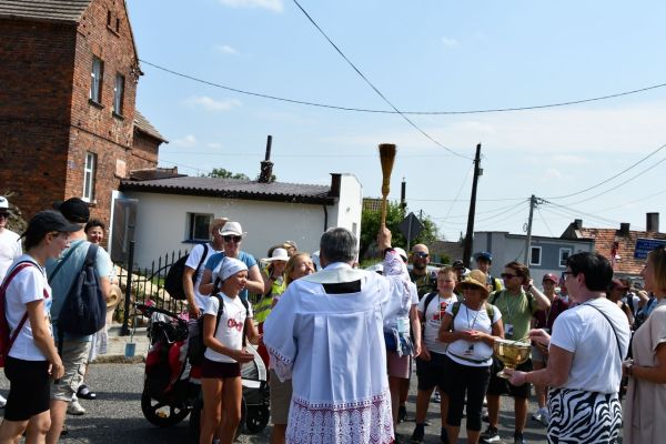dsc-35791CF8E3D2-5969-BEBD-673F-9722B98972E5.jpg