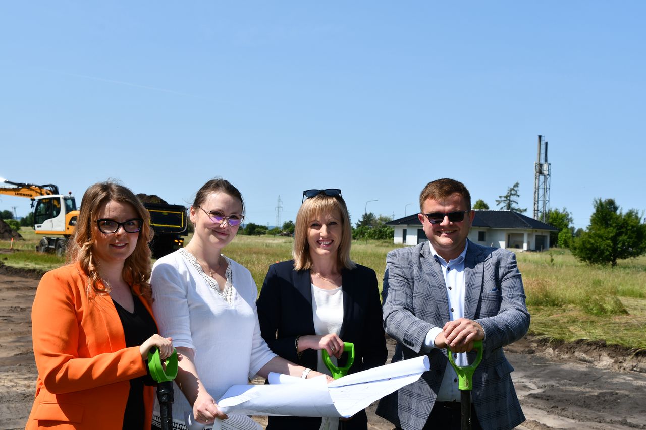 WBICIE PIERWSZEJ ŁOPATY POD NOWE PRZEDSZKOLE W KOTLI